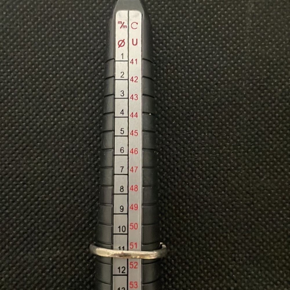 Small metal ring   - Picture 4 of 5